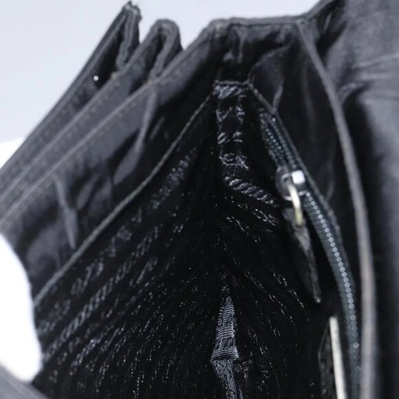 PRADA Hand Bag Nylon Leather Black Auth 112080 - Picture 12 of 16